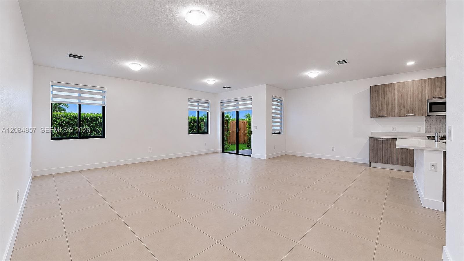 15811 SW 136th Ter photo 14