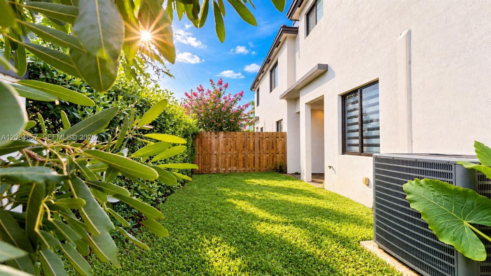 15811 SW 136th Ter photo 58
