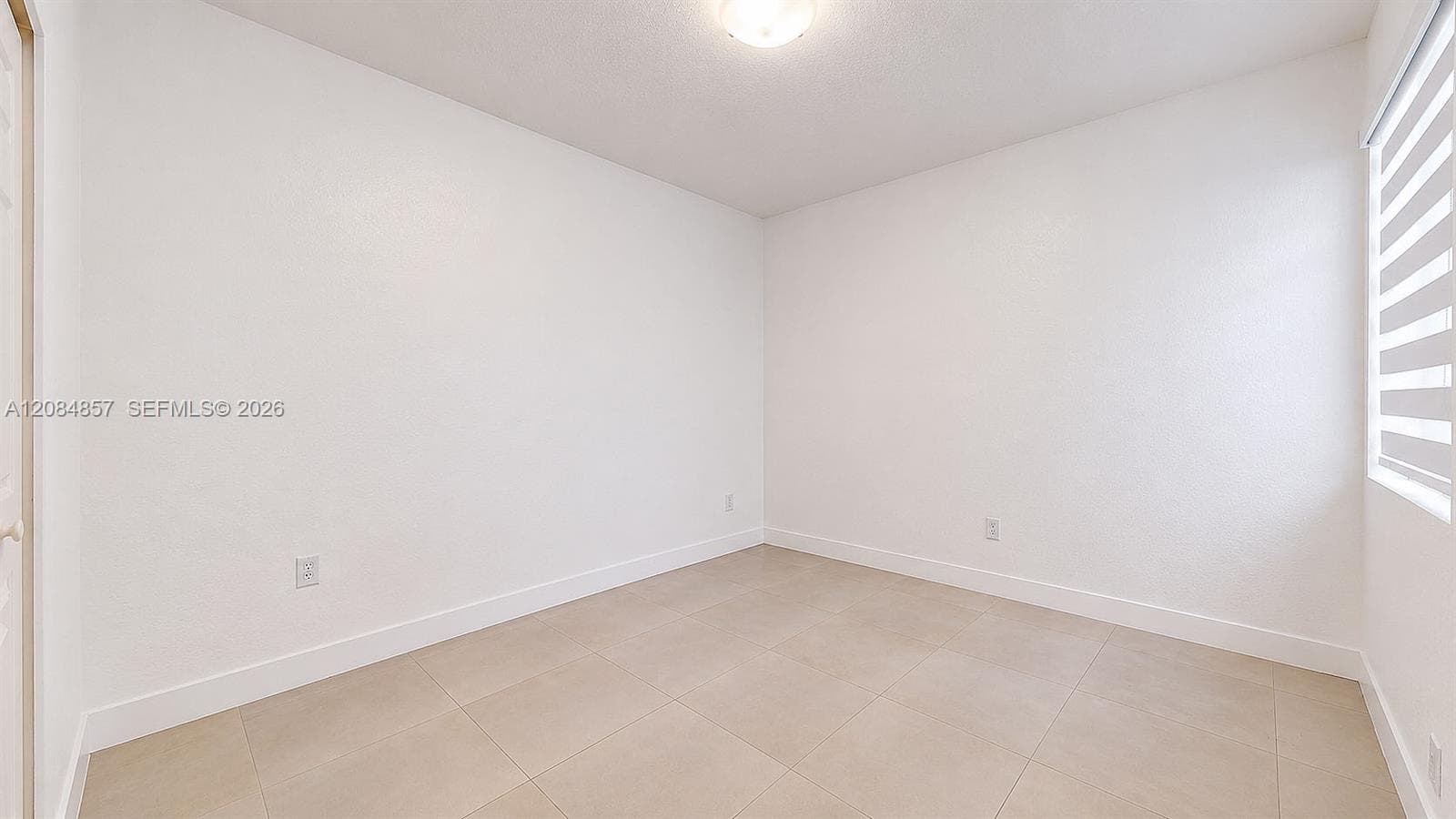 15811 SW 136th Ter photo 44