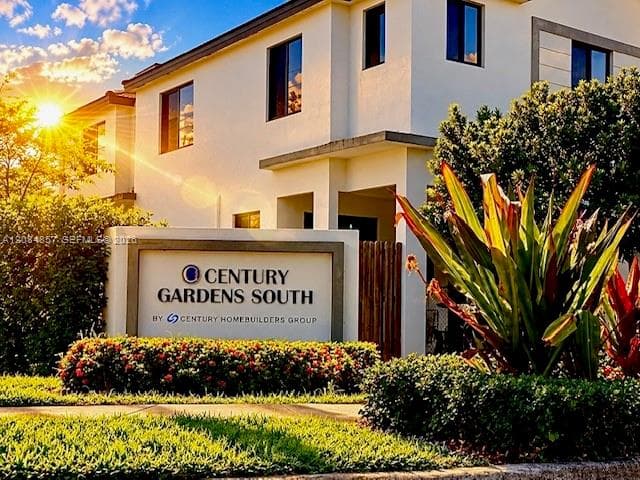 15811 SW 136th Ter photo 60