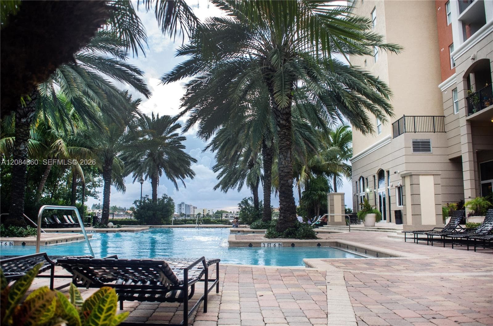 Porto Bellagio · #2512 in Sunny Isles Beach - Photo 31