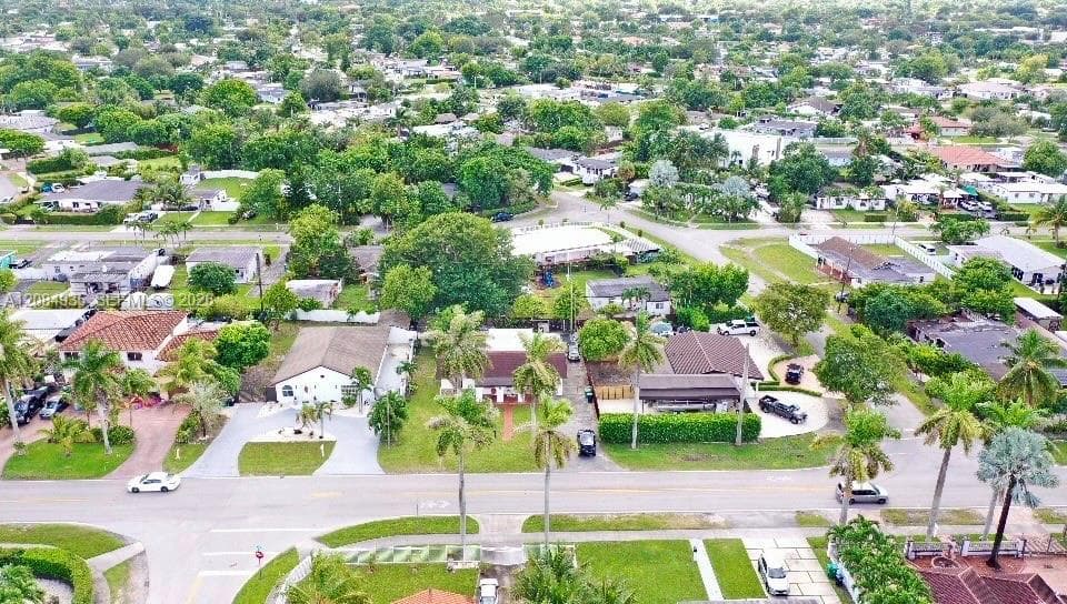 9940 SW 48th St photo 29