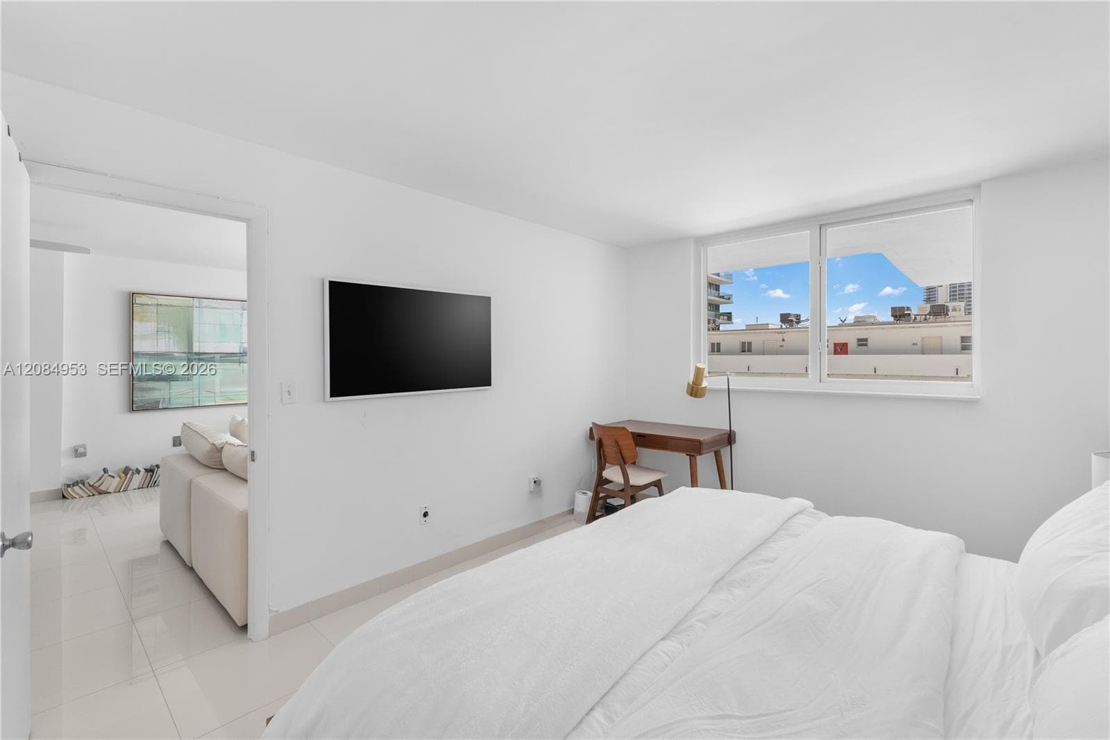OCEAN POINT CONDO · #607 in Miami Beach - Photo 16