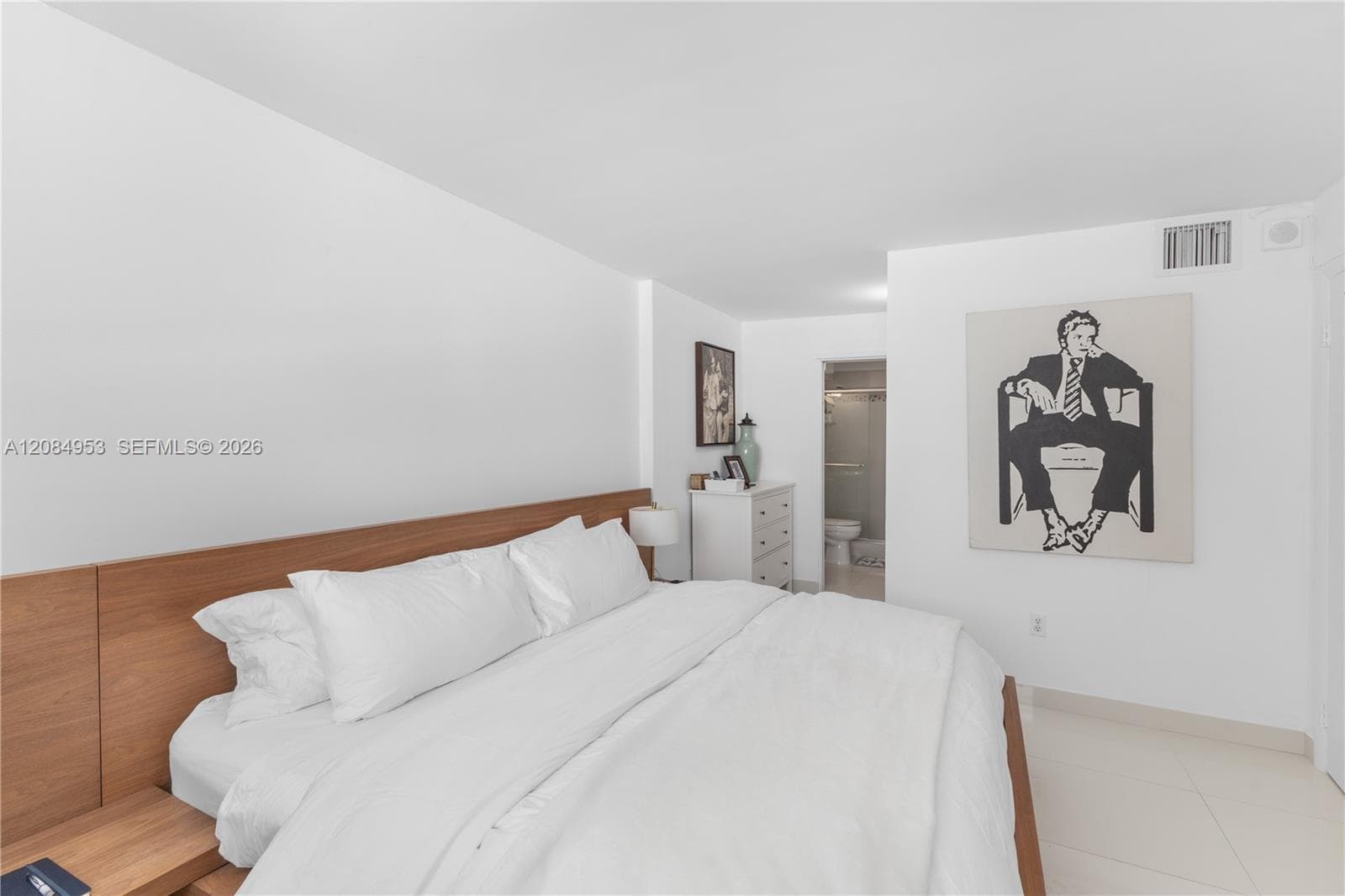 OCEAN POINT CONDO · #607 in Miami Beach - Photo 7