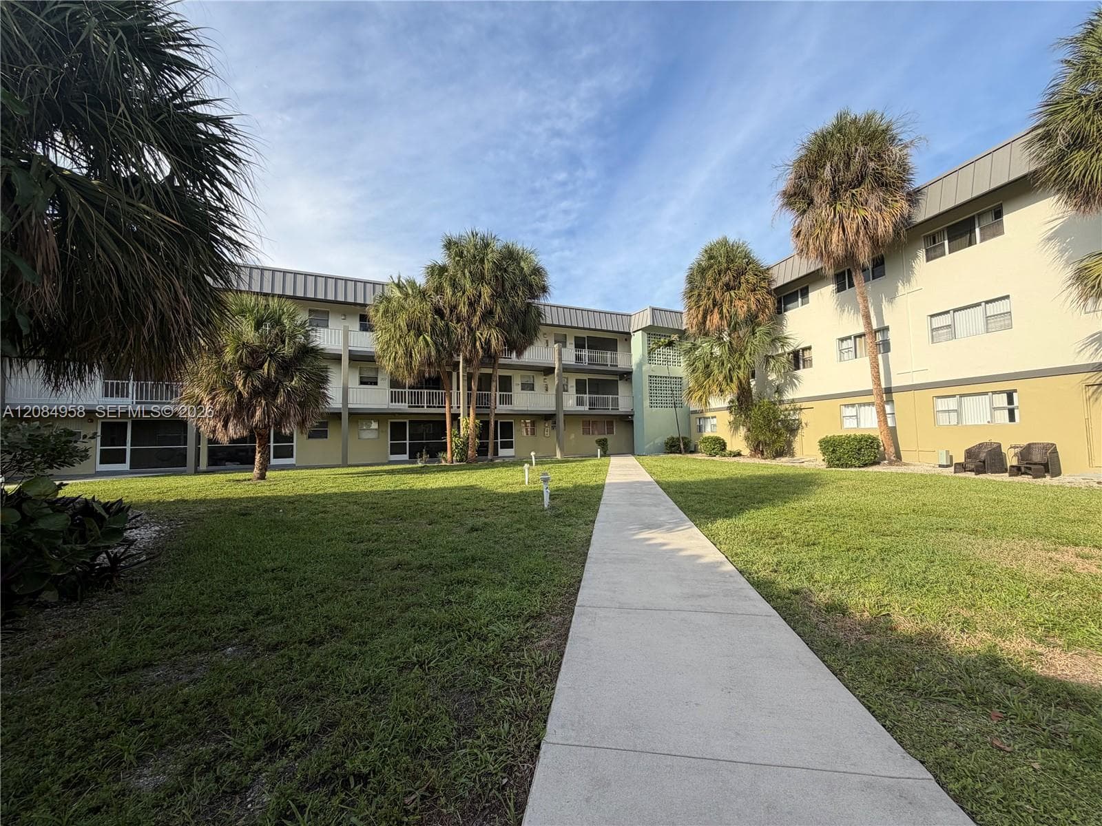 PARADISE BY THE SEA CONDO · #310 in Hallandale Beach - Photo 1