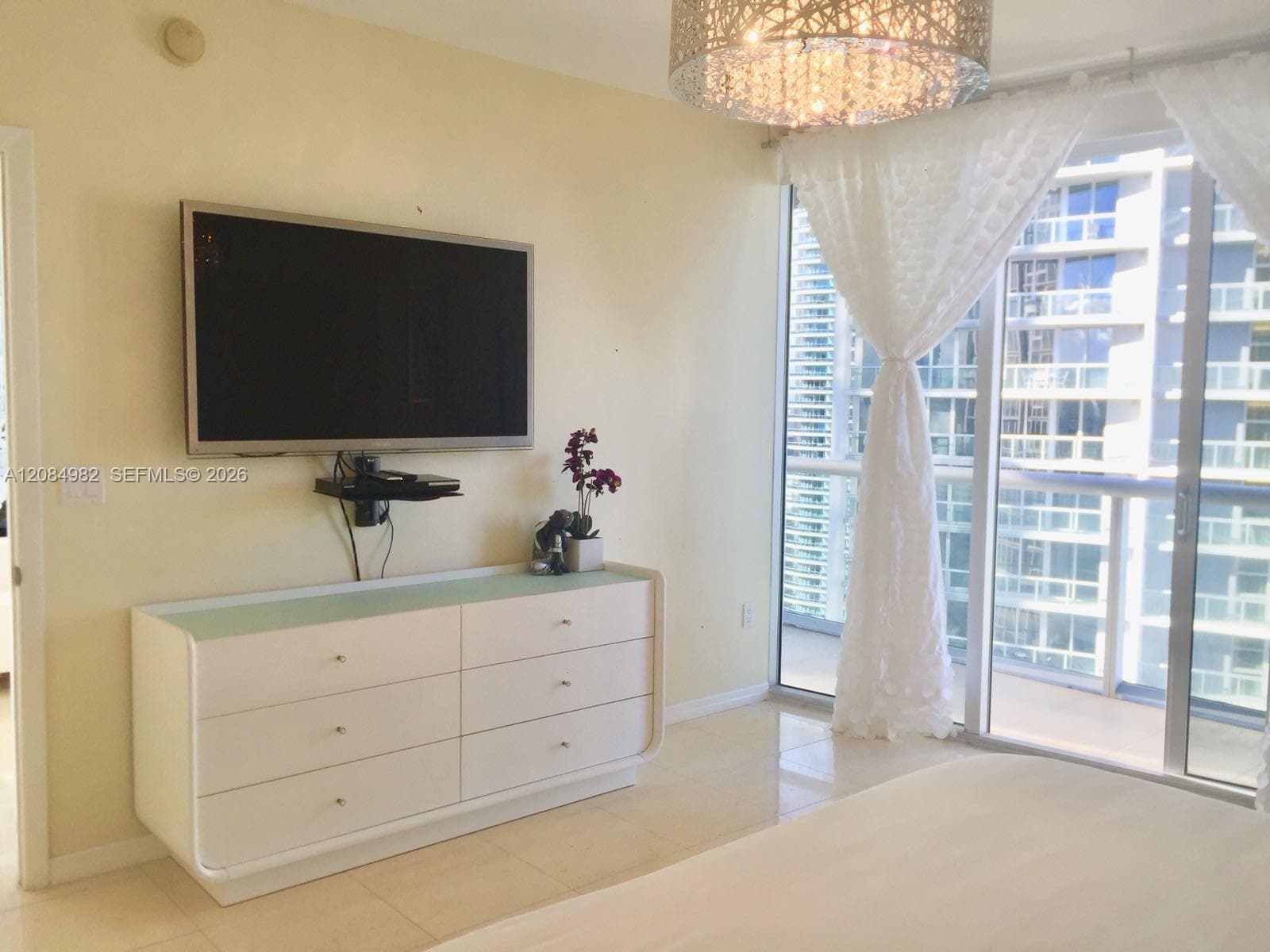 Icon Brickell II · #3410 in Miami - Photo 4
