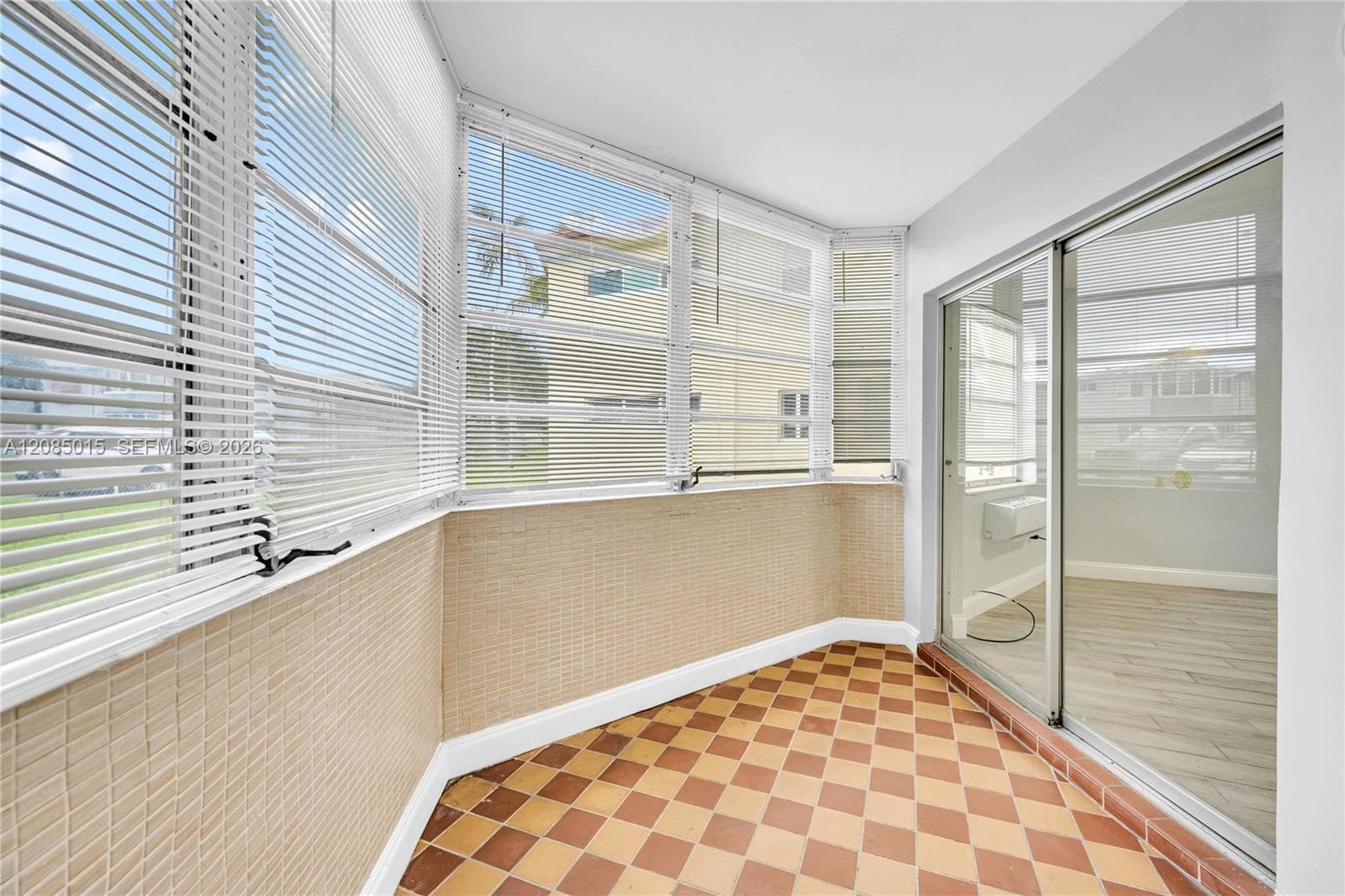 SKY LAKE GARDENS NO 1 CON · #133 in Miami - Photo 8
