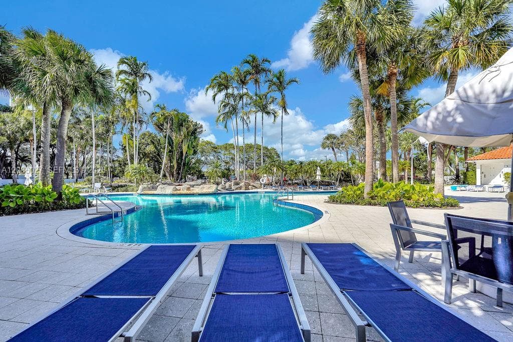 PARC CENTRAL AVENTURA SOU · #LP03 in Aventura - Photo 6