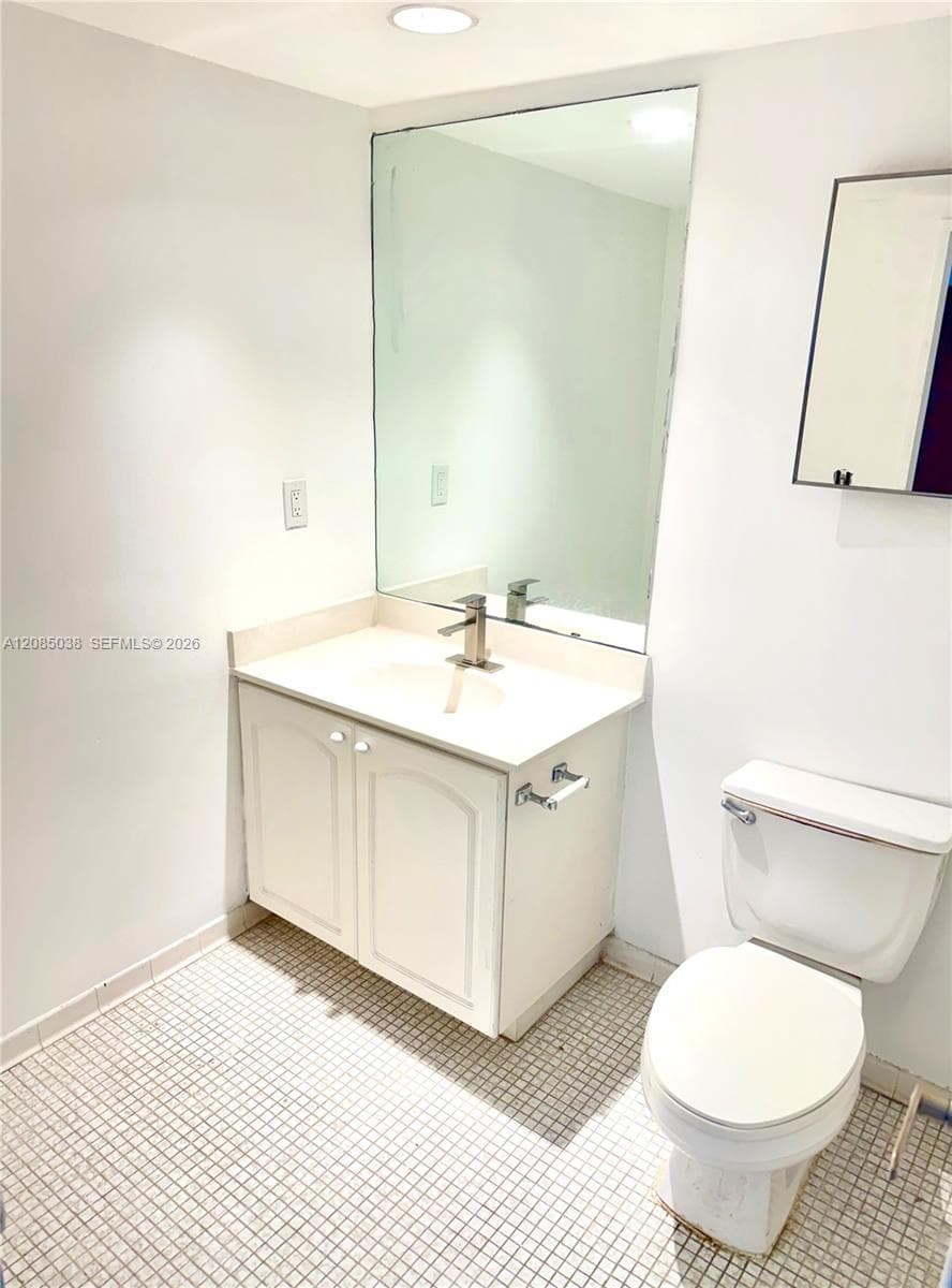 guest half bath