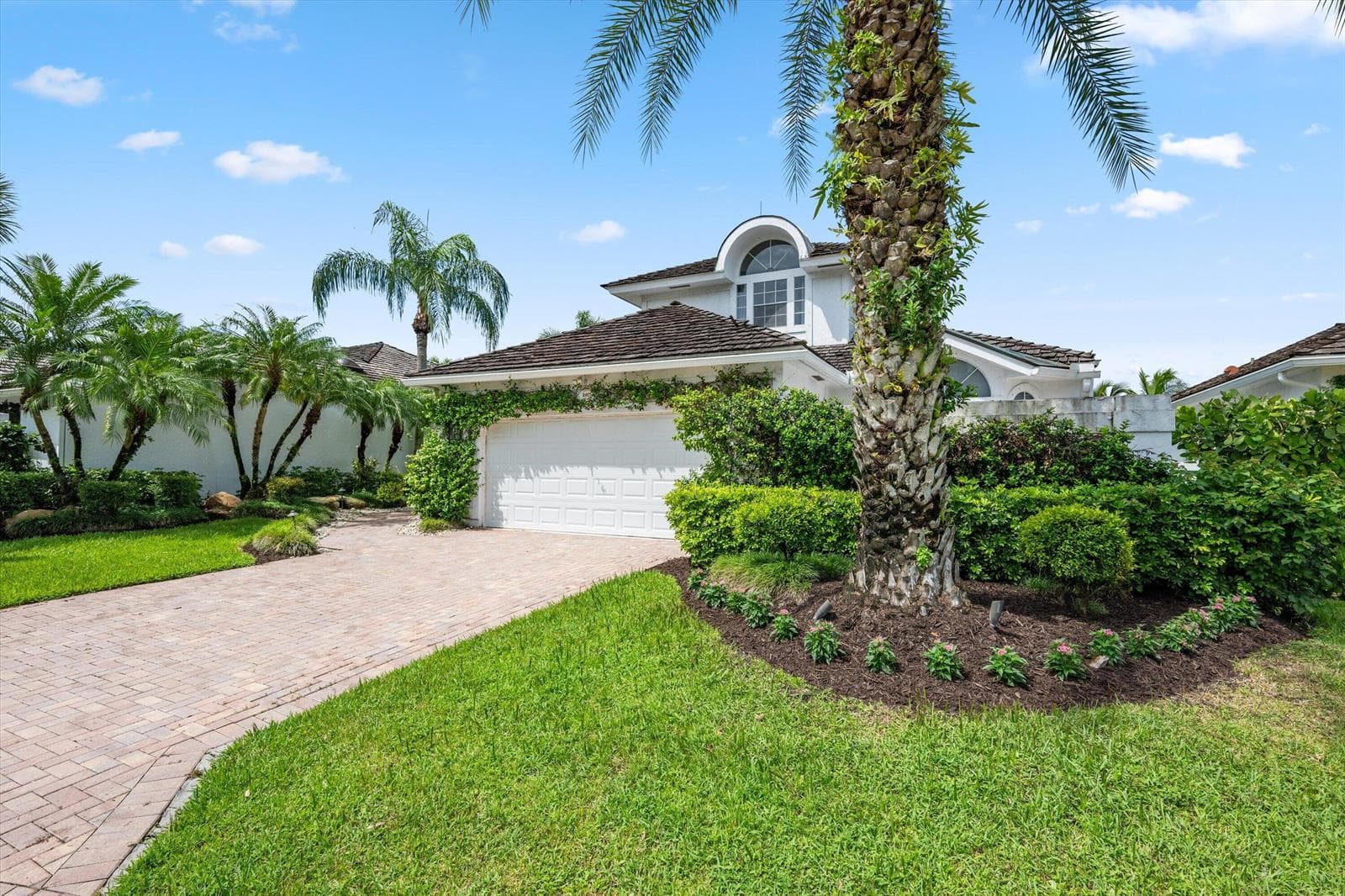 2467 Muir Circle