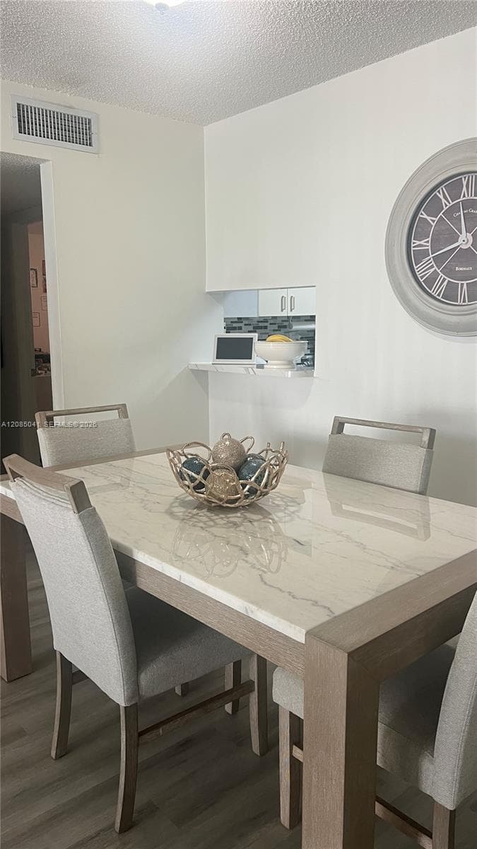 Casa Real Condo · #210 in Hialeah - Photo 6