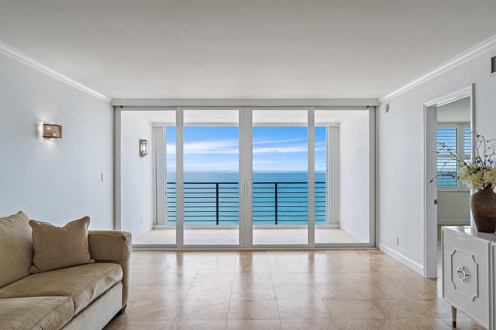 037-900OceanDr-705-JunoBeach-SMALL
