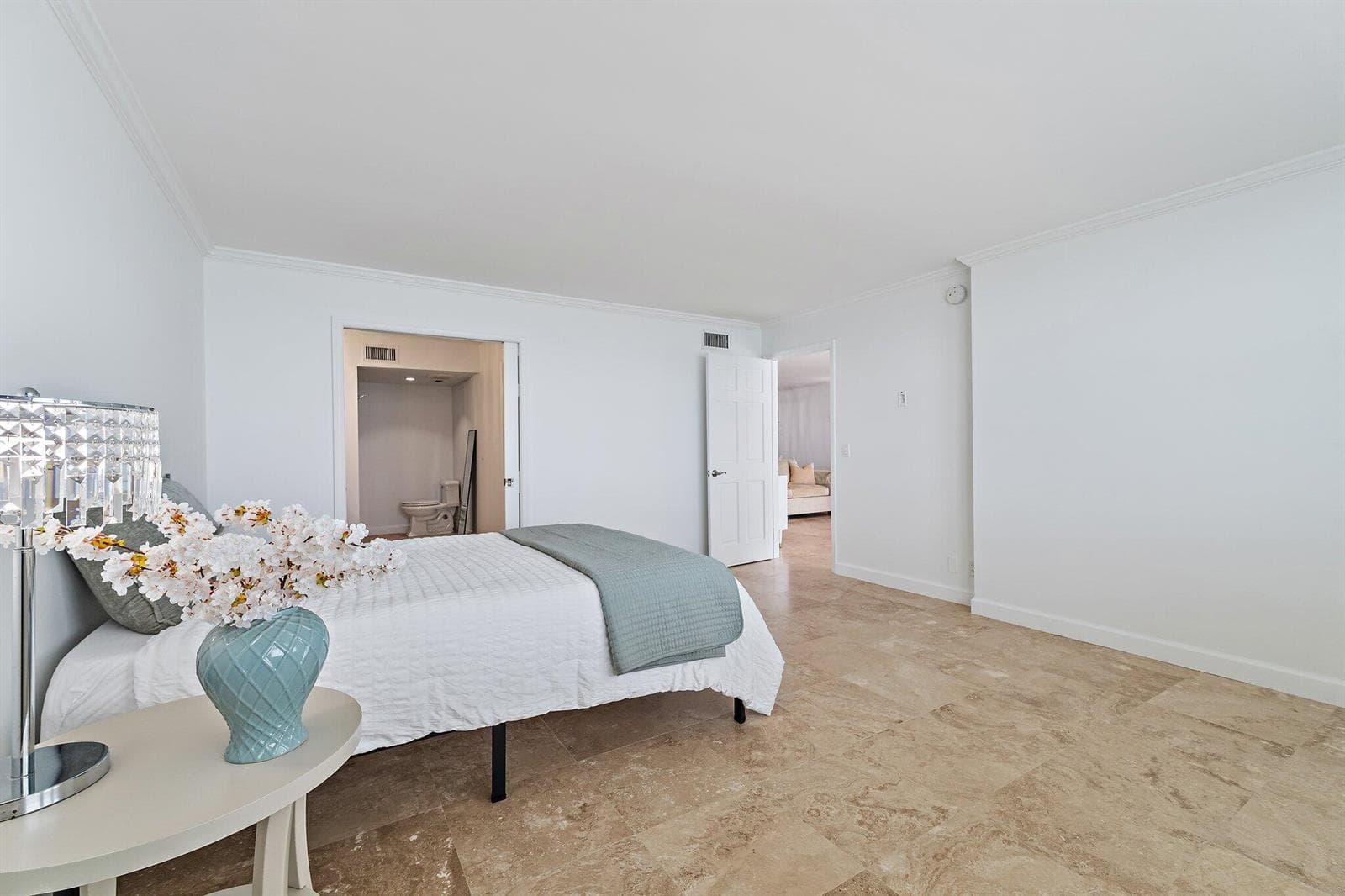 050-900OceanDr-705-JunoBeach-SMALL