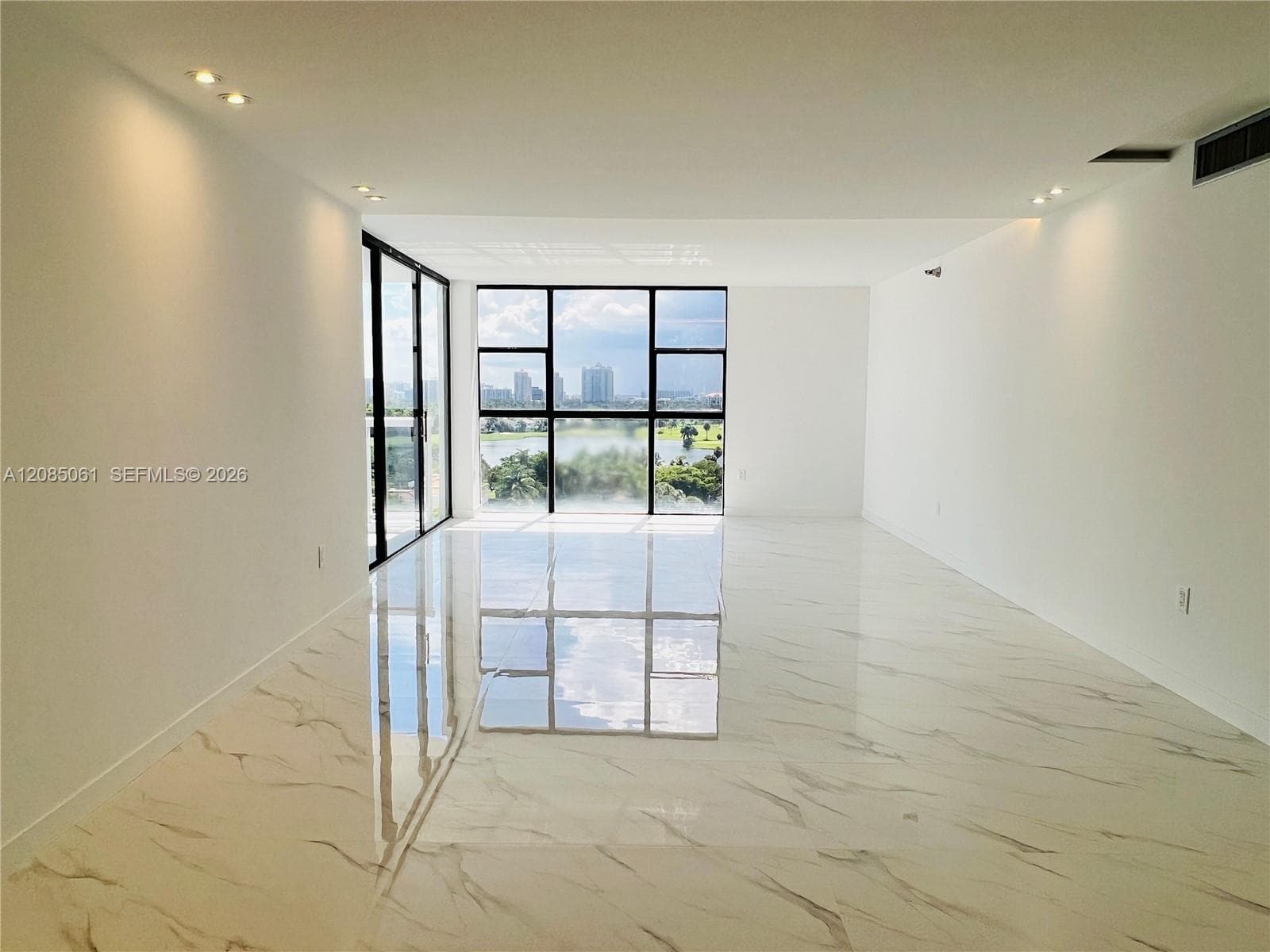 WATERVIEW CONDO · #1138 in Aventura - Photo 5