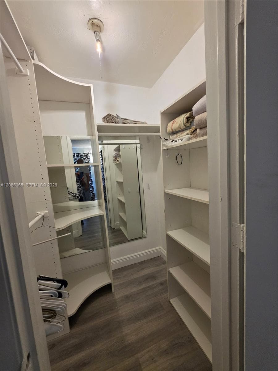 TOWN & COUNTRY APTS CONDO · #119 in Hollywood - Photo 26