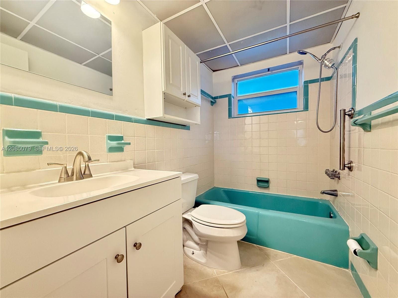 RONOLA APTS CONDO · #7 in Dania Beach - Photo 11