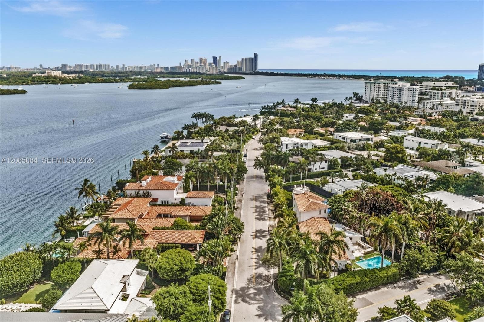 Bay Harbor Islands neighborhood and water context