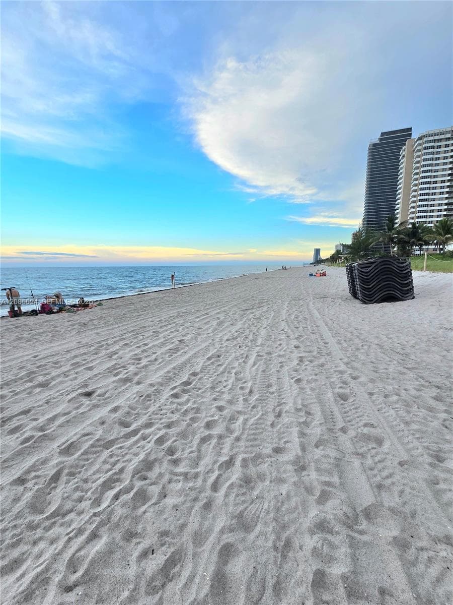 CHELSEA BAYVIEW CONDO · #308 in Hallandale Beach - Photo 3