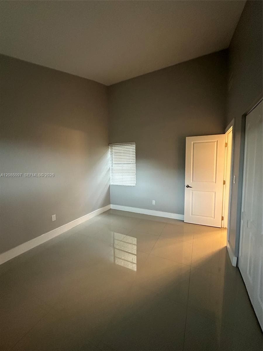 14357 Kendale Lakes Cir #14357 photo 33