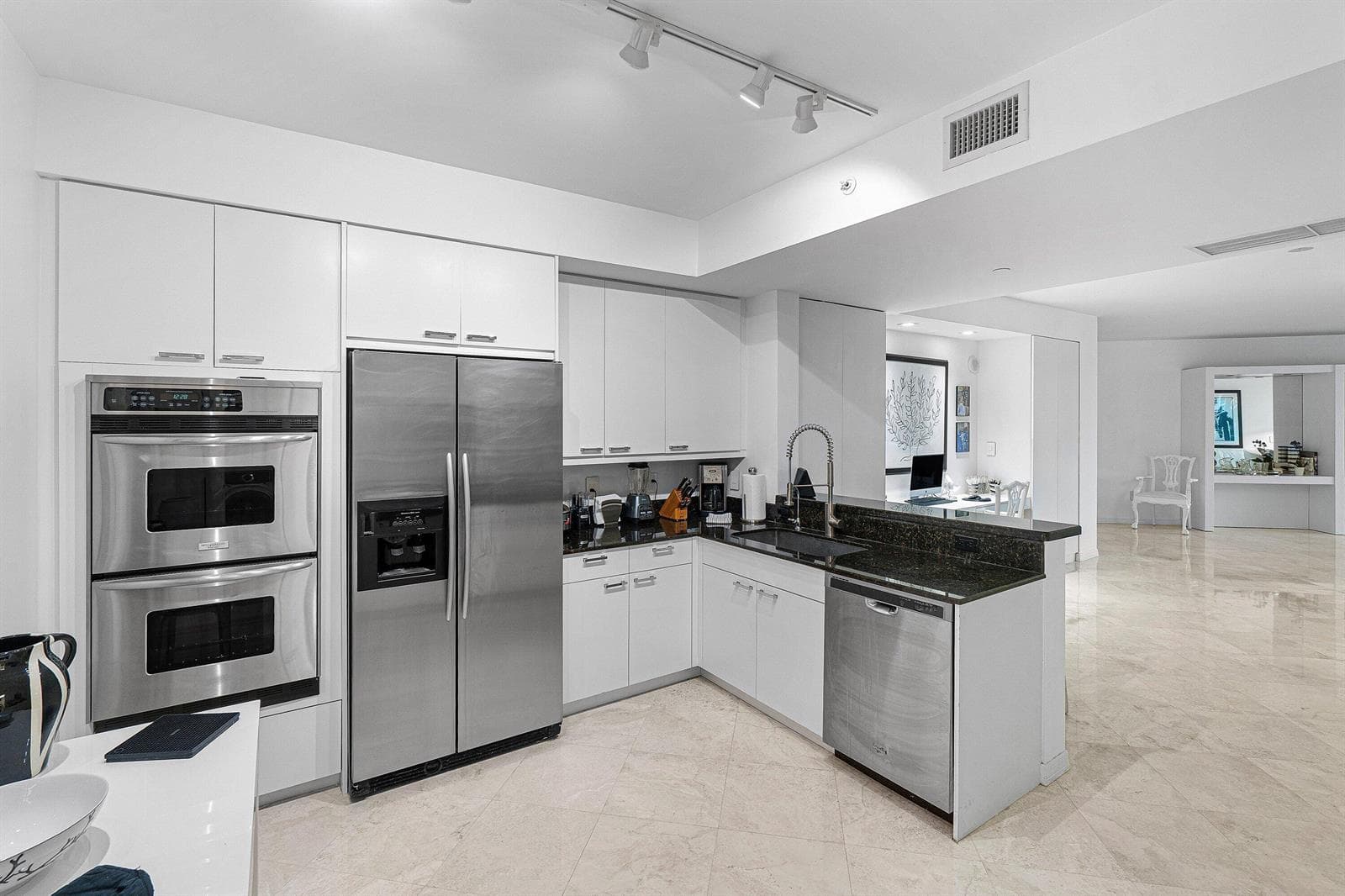 550 SE Mizner Blvd B309 Boca Raton FL 33