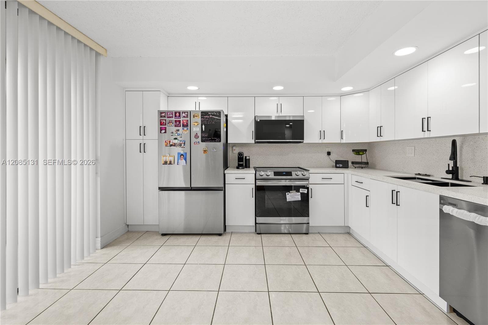 THE HORIZONS WEST CONDO · #107 in Miami - Photo 2