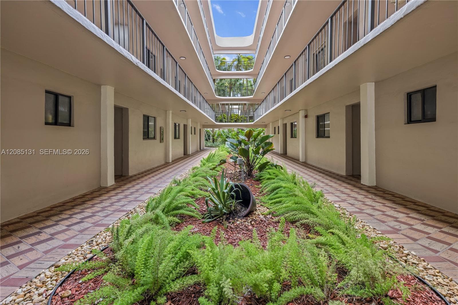 THE HORIZONS WEST CONDO · #107 in Miami - Photo 22