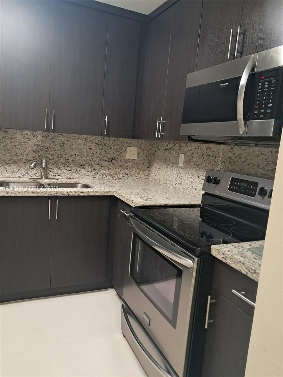 MAHOGANY KEY CONDO #7 · #204 in Miami - Photo 3