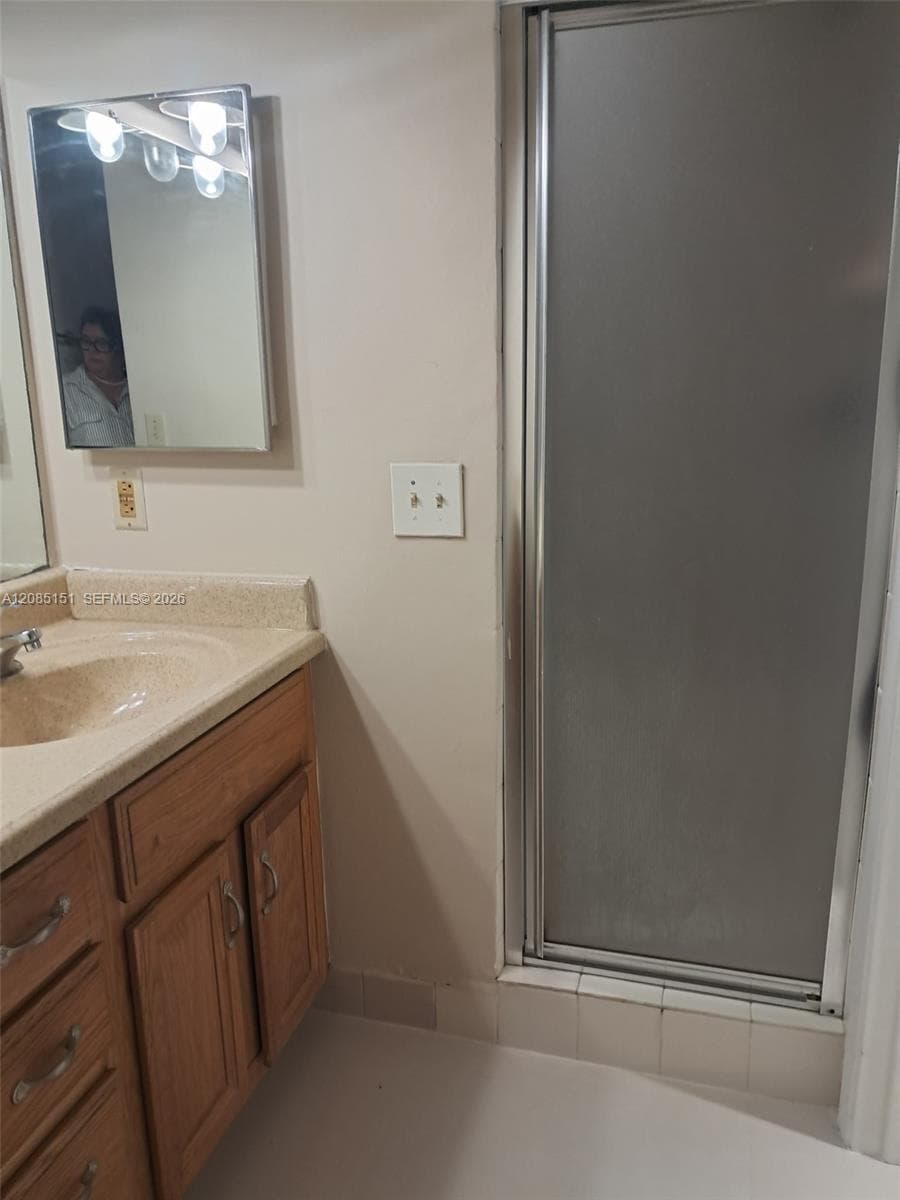 MAHOGANY KEY CONDO #7 · #204 in Miami - Photo 10