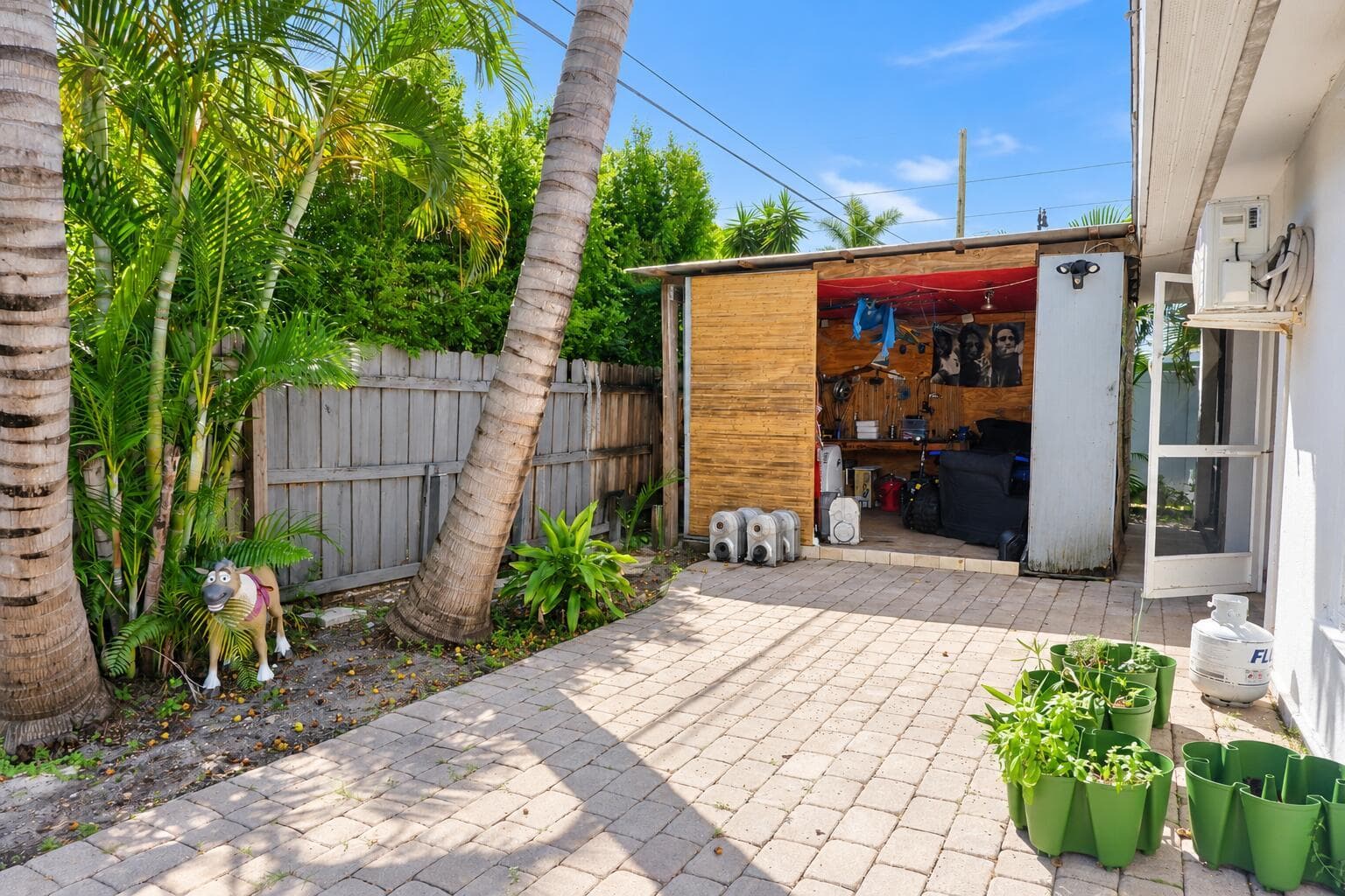 Shed