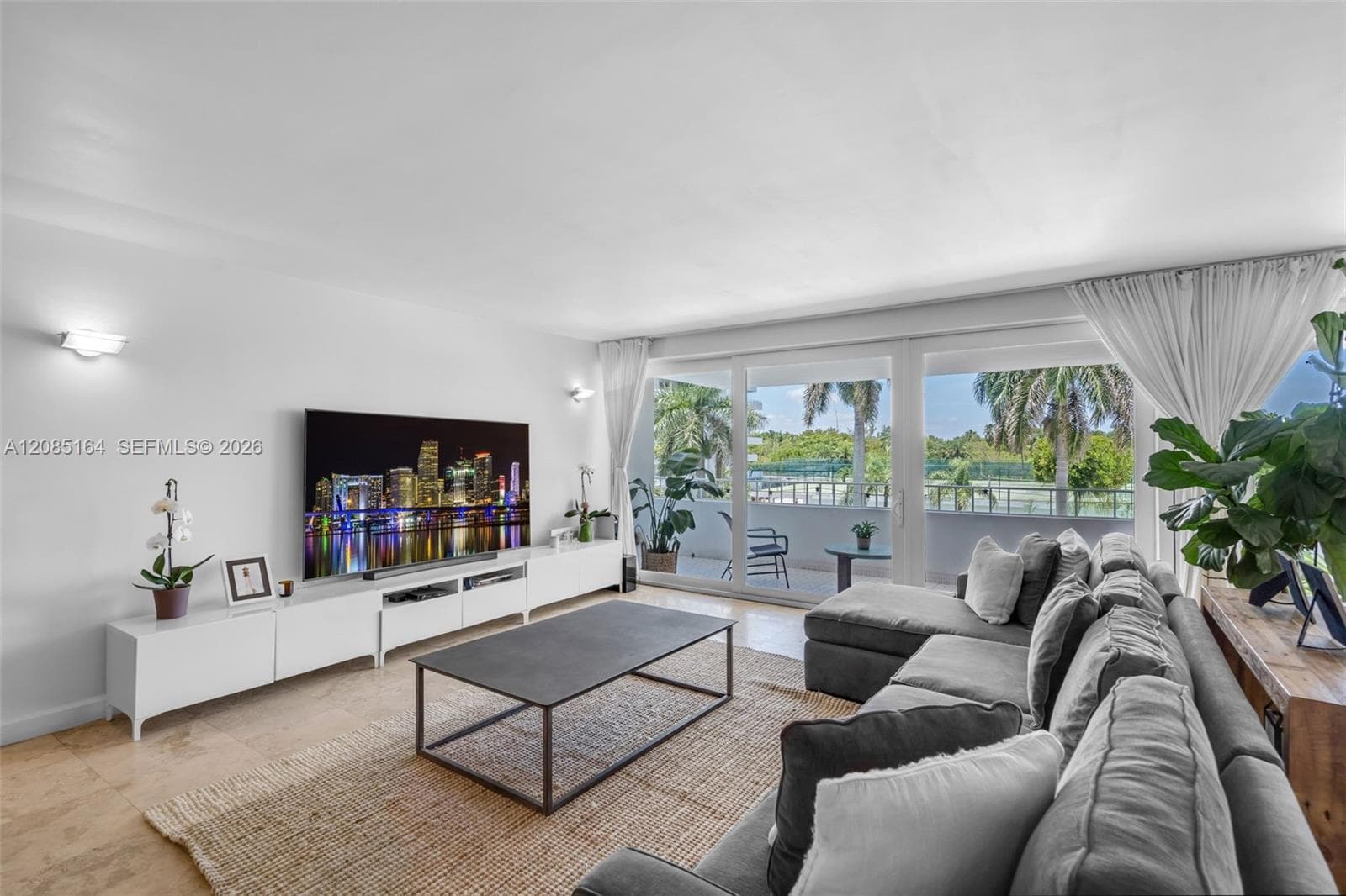 Commodore Club South · #310 in Key Biscayne - Photo 13