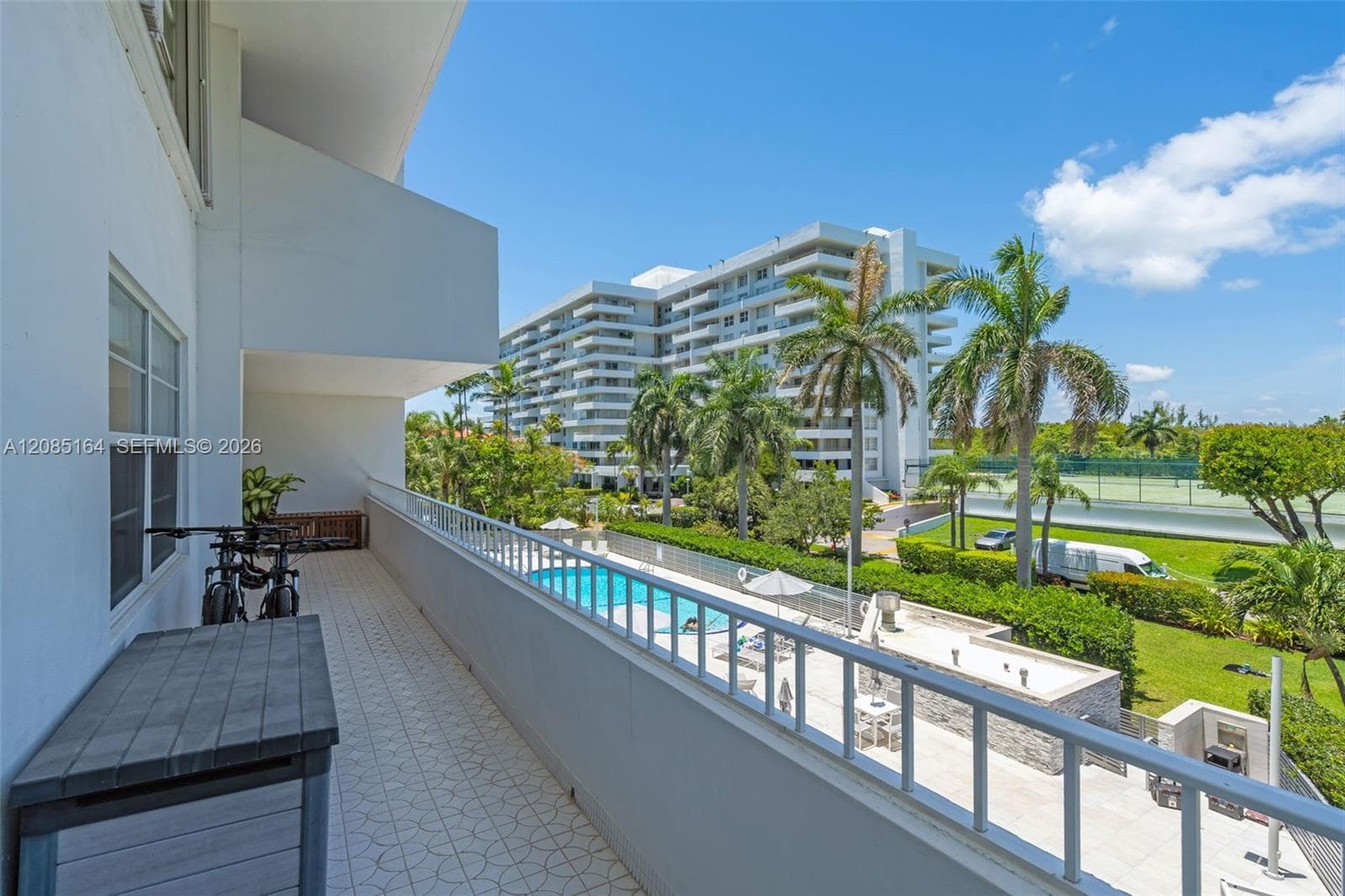 Commodore Club South · #310 in Key Biscayne - Photo 17