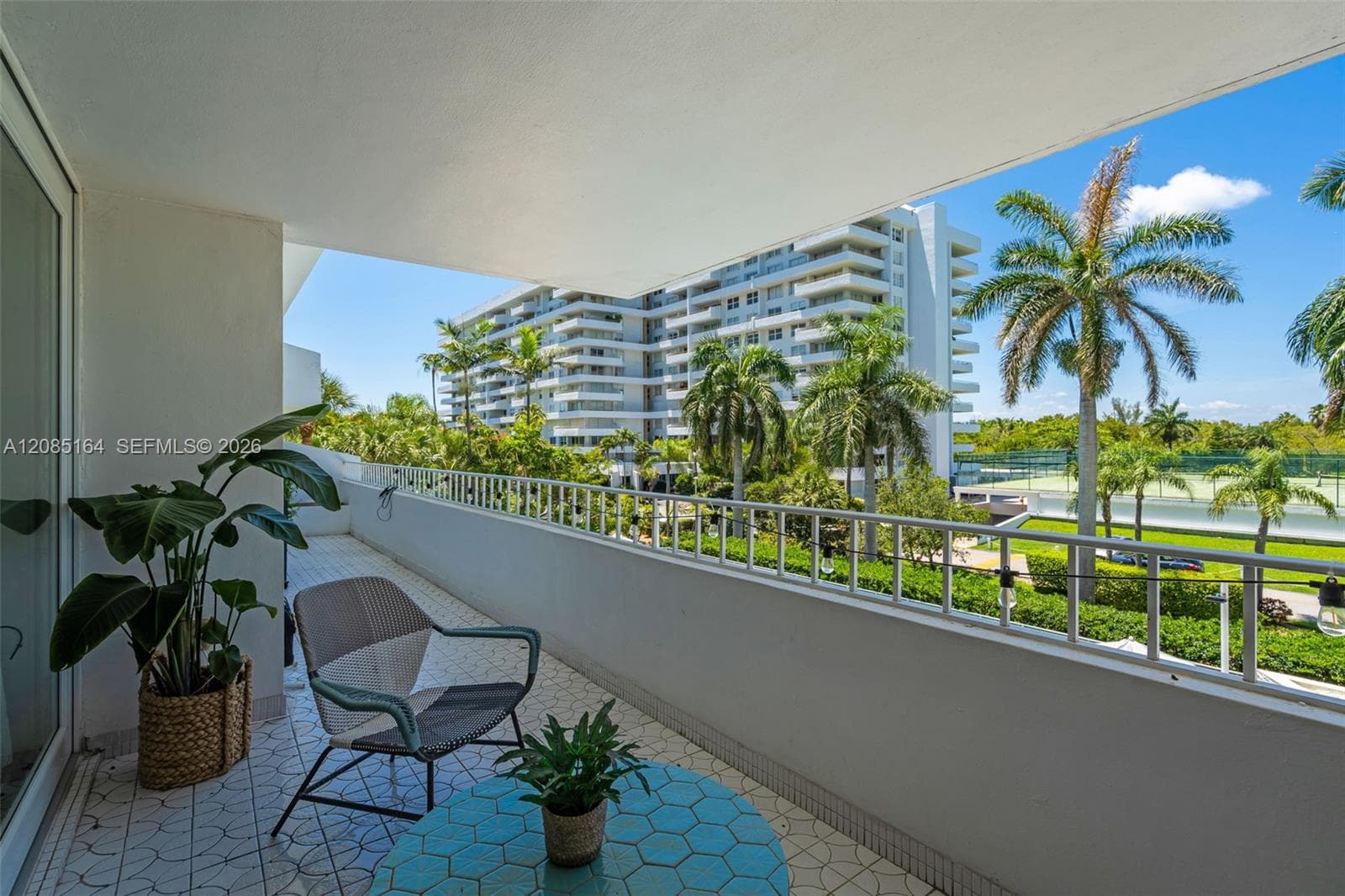 Commodore Club South · #310 in Key Biscayne - Photo 16