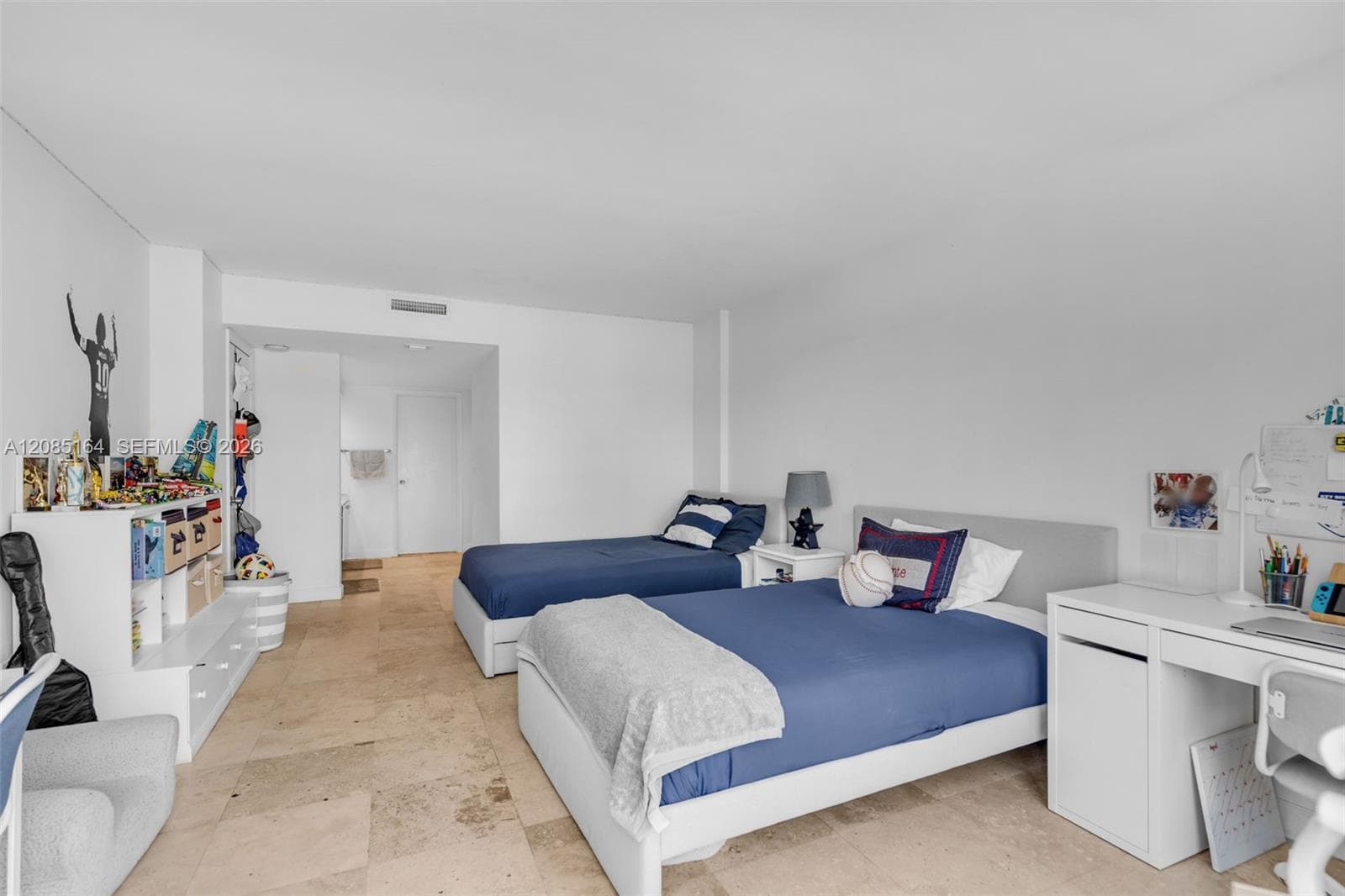 Commodore Club South · #310 in Key Biscayne - Photo 26