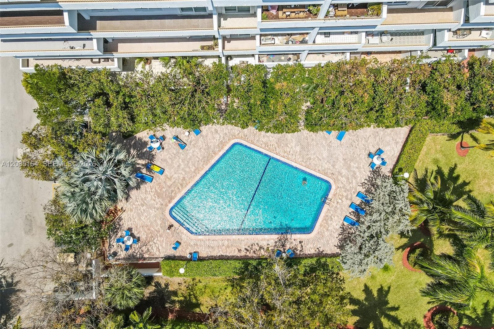 Commodore Club South · #310 in Key Biscayne - Photo 41