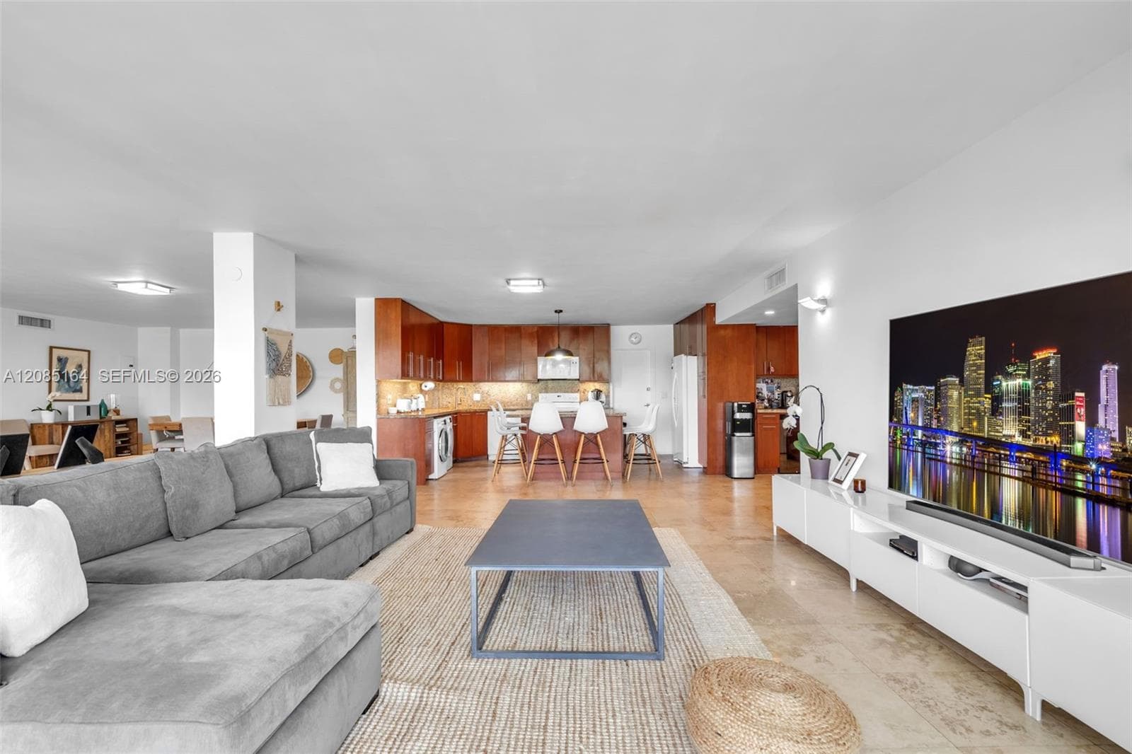 Commodore Club South · #310 in Key Biscayne - Photo 11