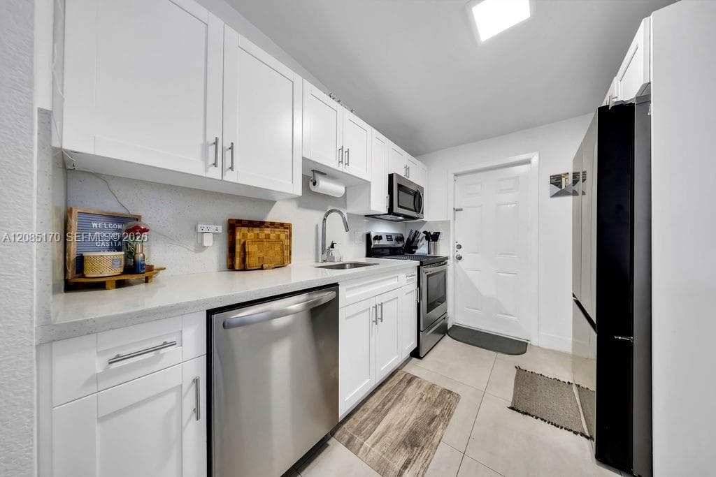 2020 Rutland St photo 13
