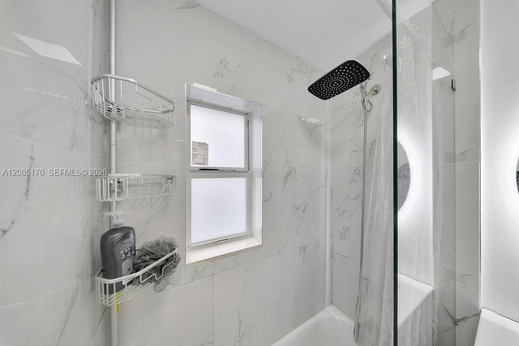 2020 Rutland St photo 17