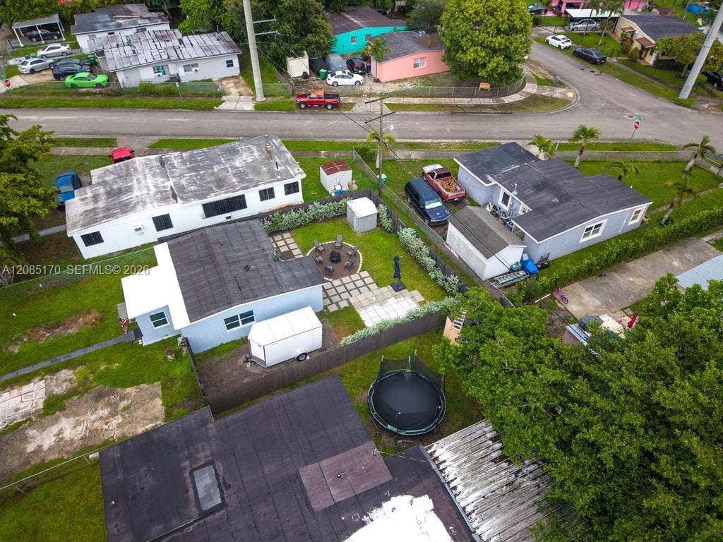 2020 Rutland St photo 30