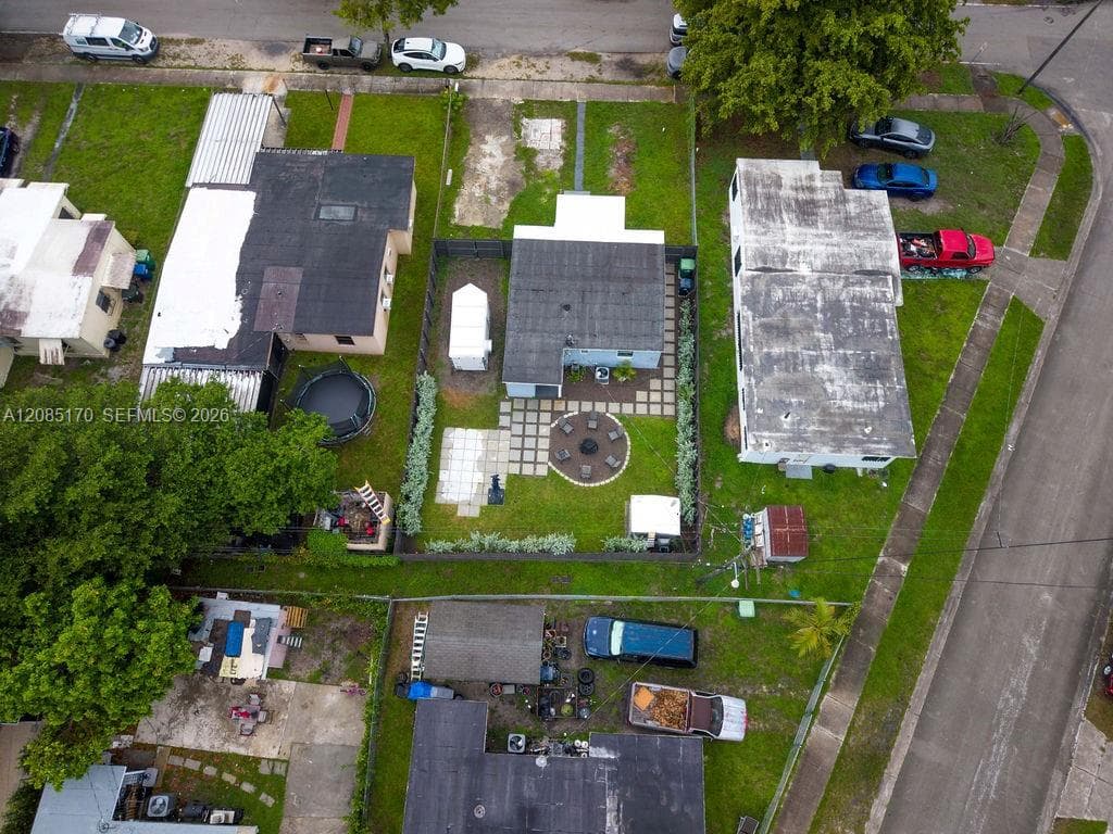 2020 Rutland St photo 33