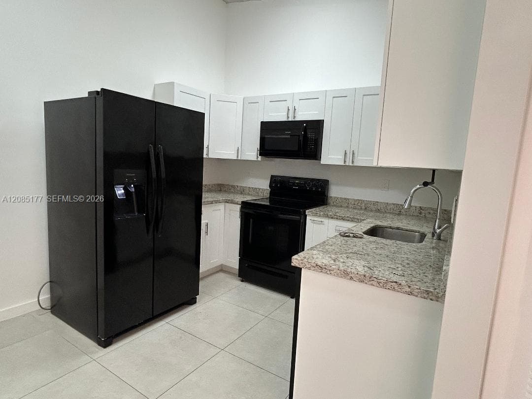 Point Lake Condo · #207 in Miami - Photo 12