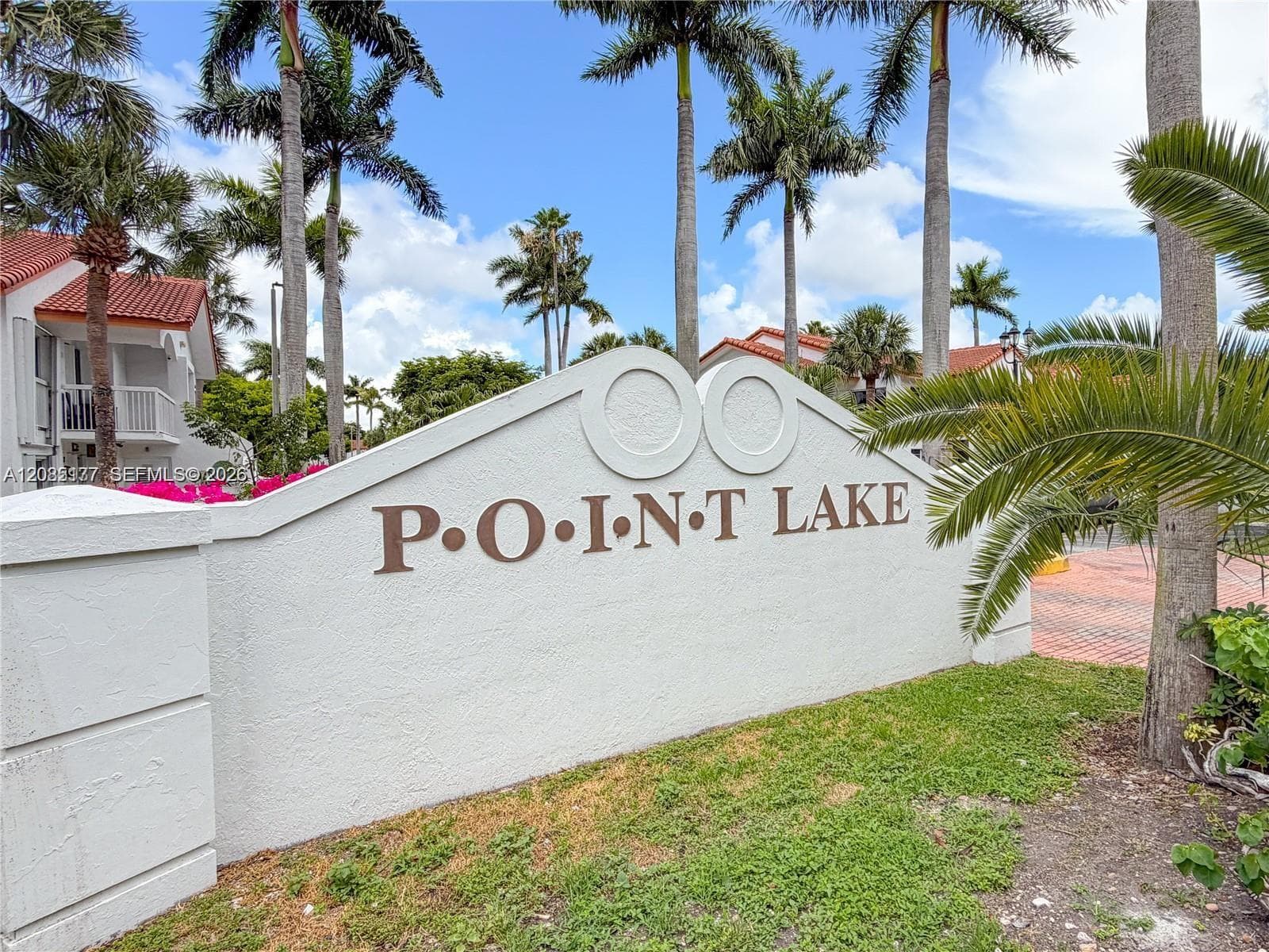 Point Lake Condo · #207 in Miami - Photo 1