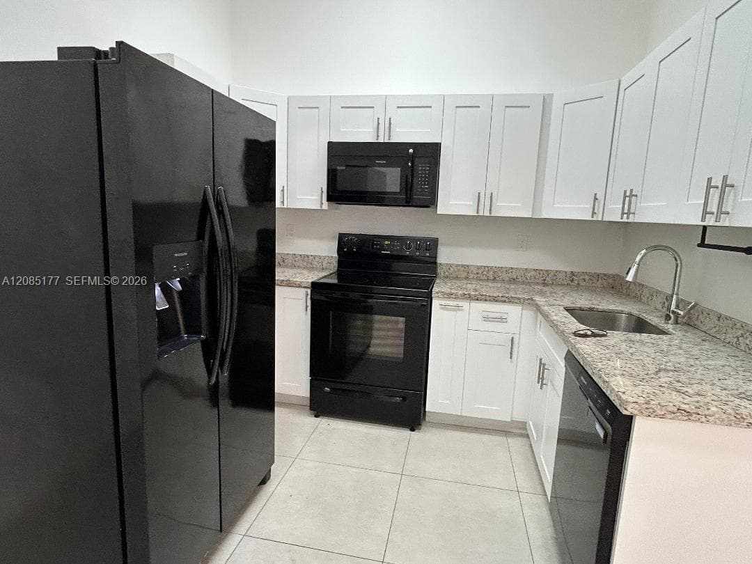 Point Lake Condo · #207 in Miami - Photo 11