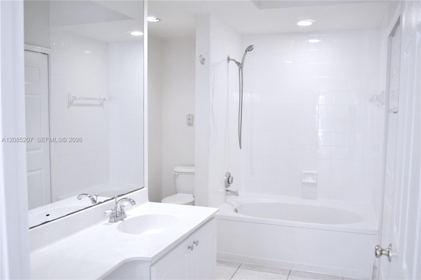 Village By The Bay Condo · #10103 in Aventura - Photo 17