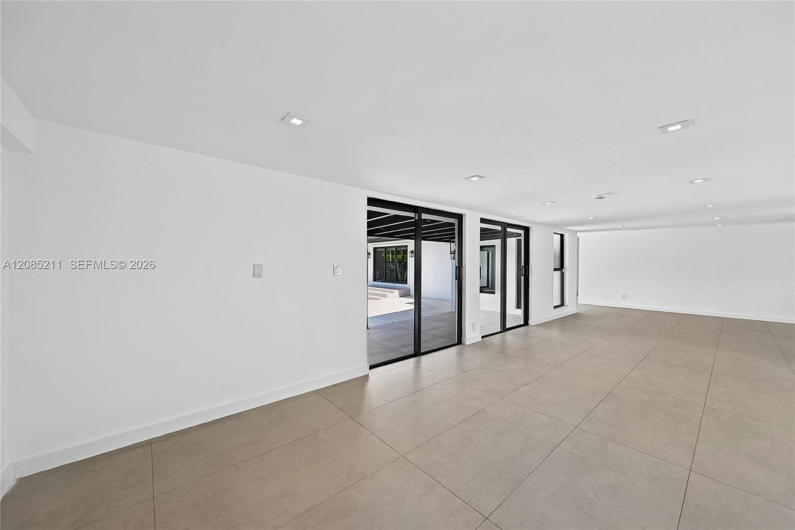 536 Hibiscus Dr #. photo 13