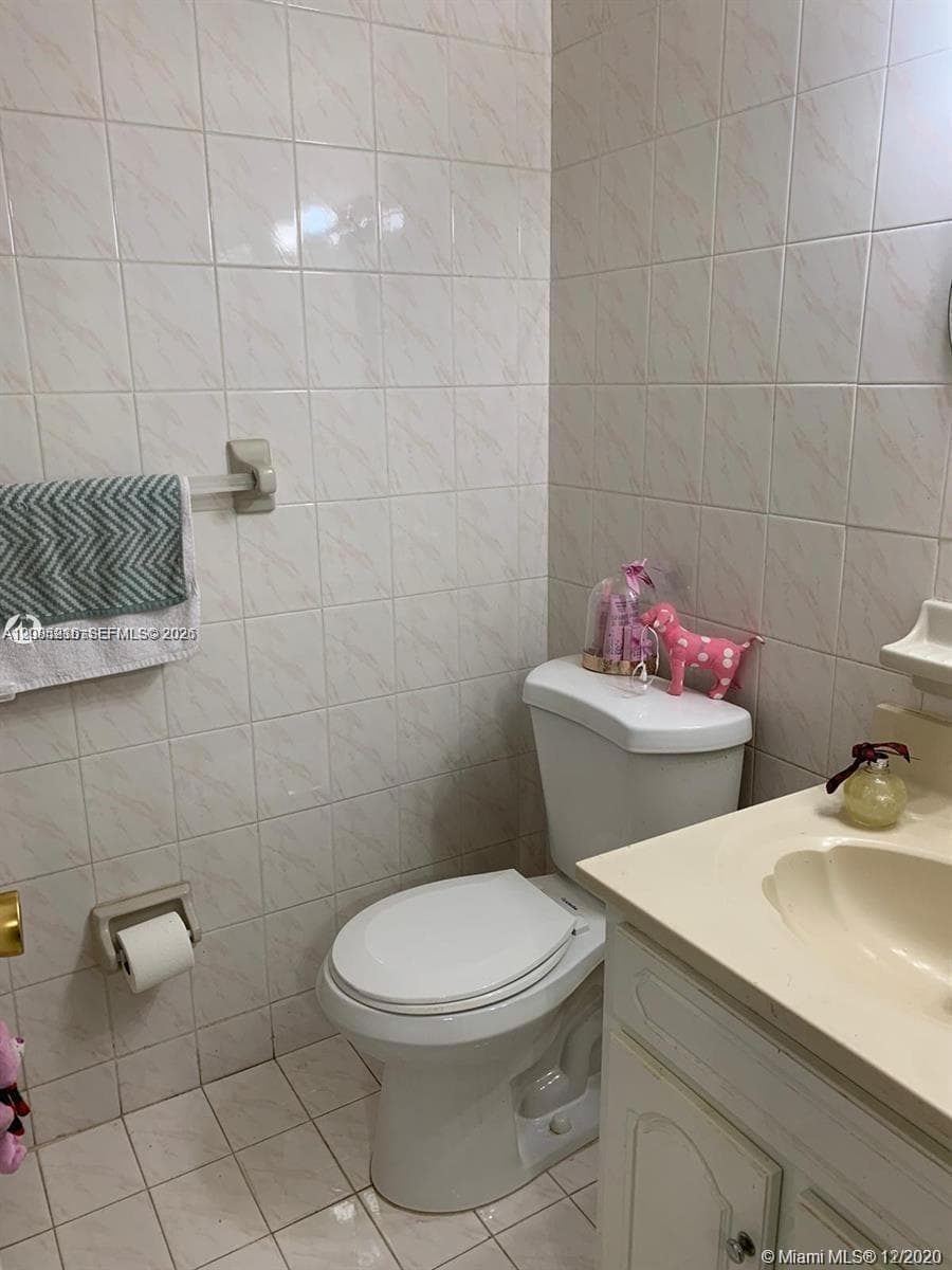 SUNSET VILLAS CONDO · #203-3 in Miami - Photo 5