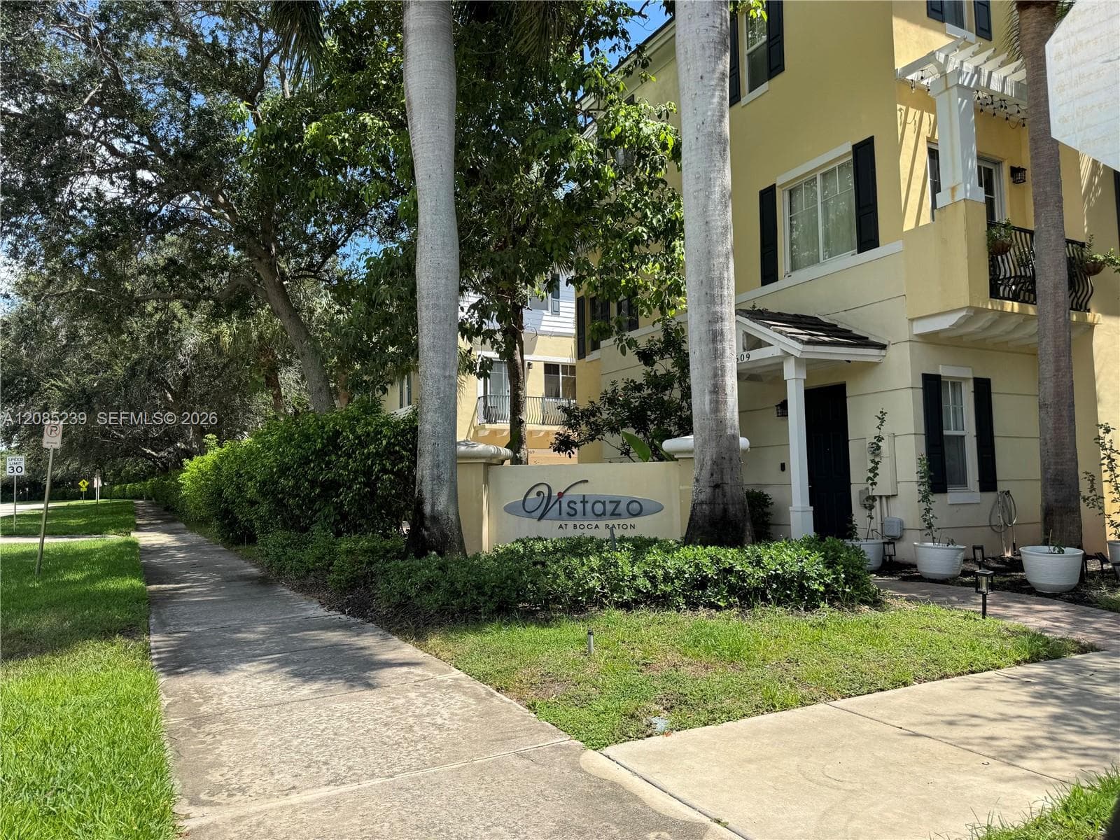 500 NW 39th Cir photo 6