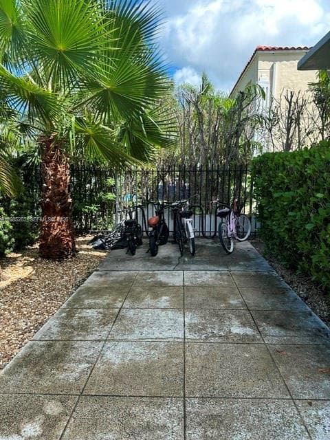 WALLIAN CO-OP APTS INC · #101 in Miami Beach - Photo 2