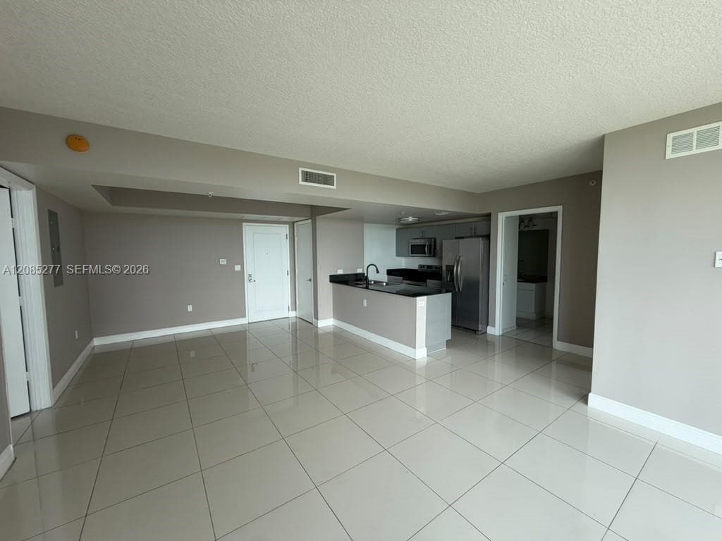 TERRAZAS RIVERPARK VILLAG · #804 in Miami - Photo 5