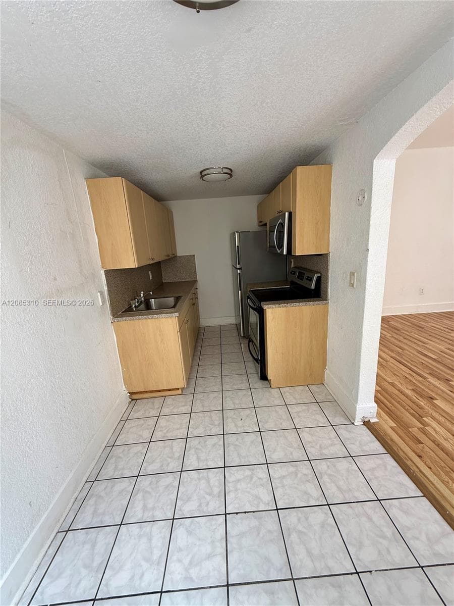 PARK FRONT CONDO · #108 in Miami Beach - Photo 5