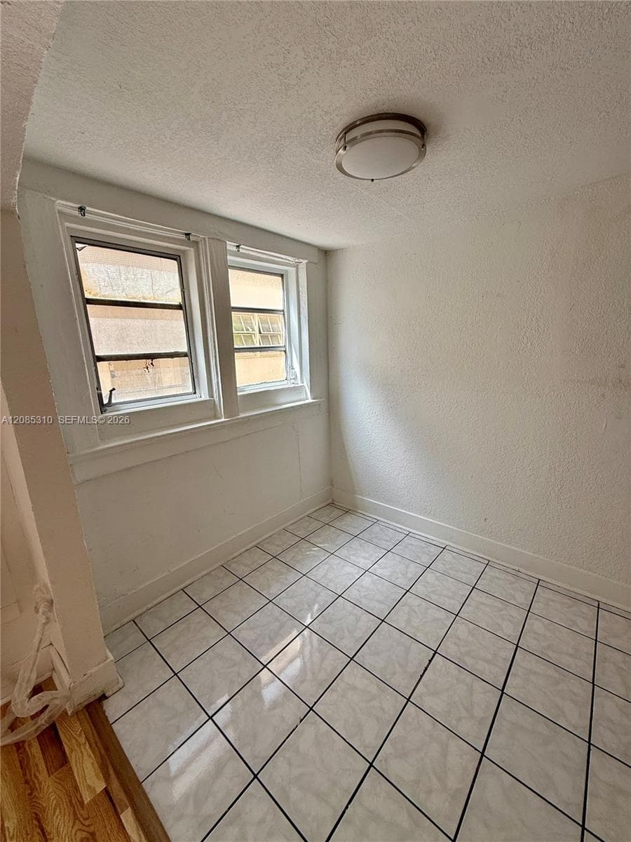 PARK FRONT CONDO · #108 in Miami Beach - Photo 4